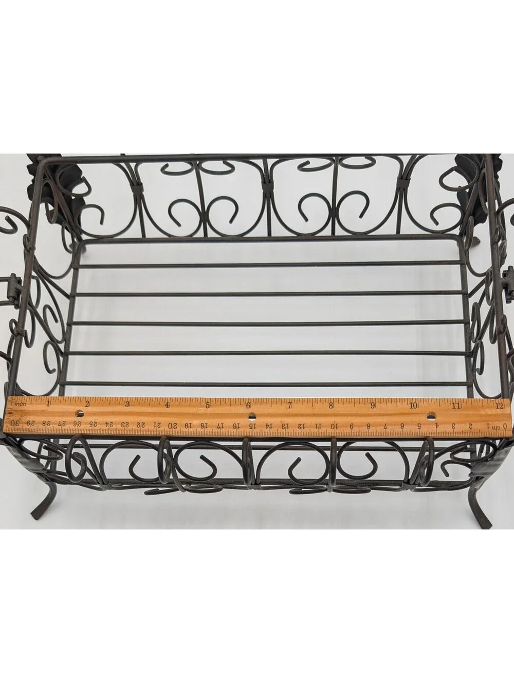 Decorative Wrought Iron Farmhouse Style Countertop Basket